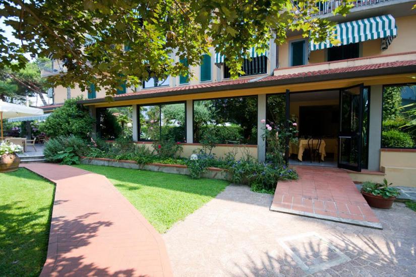 Hotel Gemma Del Mare Marina di Pietrasanta Zewnętrze zdjęcie