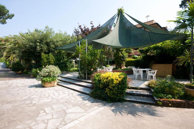 Hotel Gemma Del Mare Marina di Pietrasanta Zewnętrze zdjęcie