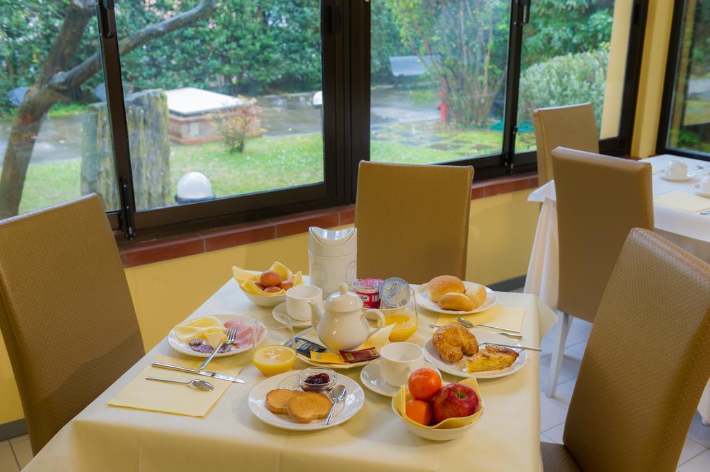 Hotel Gemma Del Mare Marina di Pietrasanta Zewnętrze zdjęcie